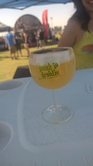 Artifex Unicorn Juice American Wheat with Passion Fruit